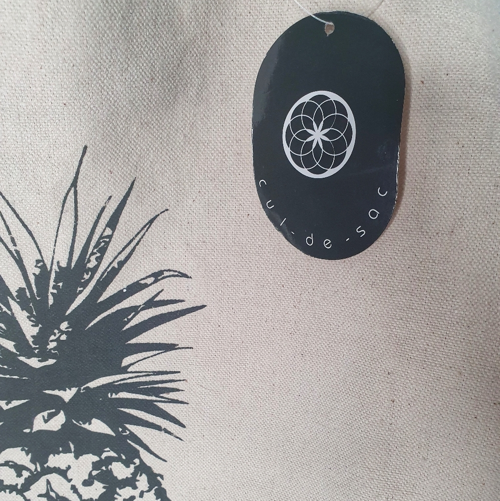 Cul De Sac Pineapple Tote Bag - Picture 4 of 5